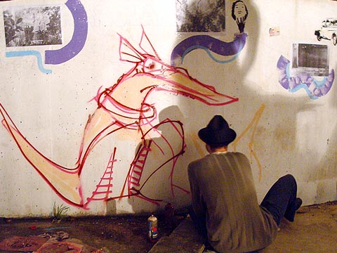 Grafitagem de estudante fez parte da Mostra Ecana de Cultura e Arte, que reuniu obras e intervenções na ECA (foto: Bruna Escaleira)