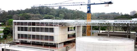 Burocracia dificulta a finalização do prédio da Biblioteca Brasiliana (foto: Alexandre Dall'Ara)