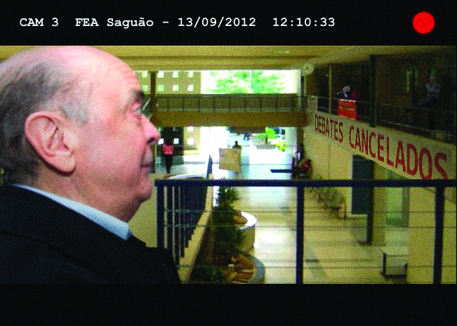 José Serra se assusta com o cancelamento de debates na FEA (charge: Vinícius Pereira)