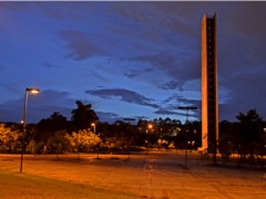 Áreas da Universidade continuam pouco iluminadas (Foto: Gabriely Araujo)