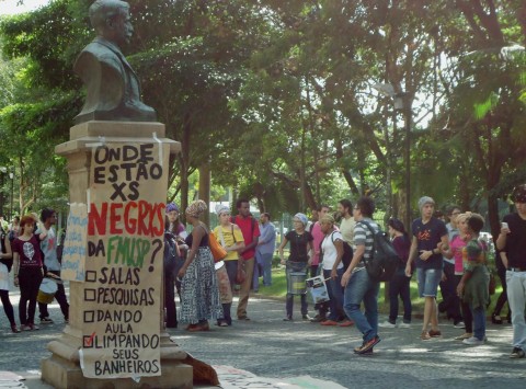 Protesto pautou racismo, cotas na universidade e violência policial. (Foto: Gregório Nakamotome)