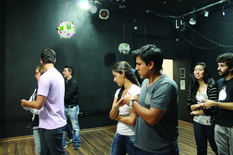 PoliDance agrupa professors, alunos e funcionários  para a prática da dança. (Foto: Amanda Manara) 