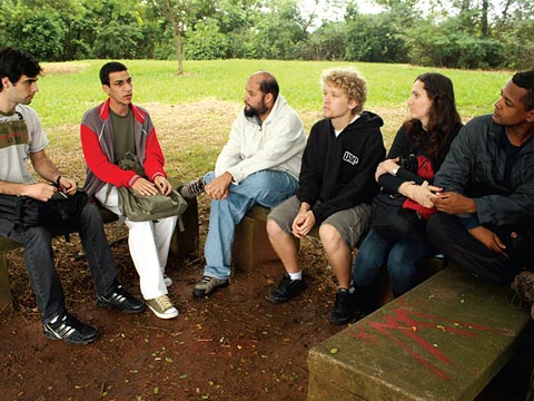 Grupo Focolare reunido na Praça do Relógio (foto: Teresa Perosa)