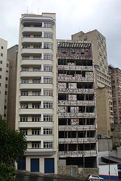 Prédio à direita será revitalizado como foi seu vizinho (foto: Fupam/FAU)