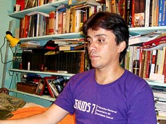 Dário diz que os livros são seu objetivo (foto: Yasmin Abdalla)