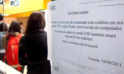 RU Card foi implantado no dia 16; tíquetes ainda são vendidos (foto: Bruno Capelas)