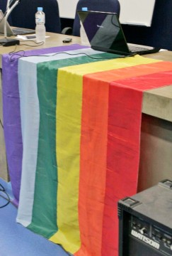 Lançamento oficial da Frente foi feito na FFLCH. Foto: Divulgação da Frente LGBTT. Lançamento oficial da Frente foi feito na FFLCH. Foto: Divulgação da Frente LGBTT.