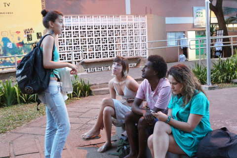 Jarbas Rezende Lima, graduado em Letras pela FFLCH, conta que poucos estudantes negros ingressaram e se formaram com ele no ano passado. Foto: Otávio Lino.