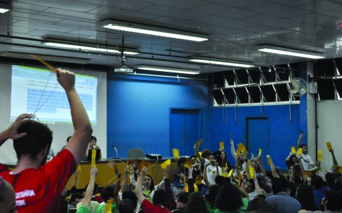 Reunião contou com cerca de 400 estudantes e promoveu discussões sobre questões relacionadas ao movimento estudantil uspiano (foto: Roberta Vassallo)