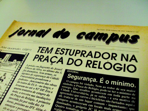 Notícias de antigos JCs não são tão diferentes das atuais (Foto: Dimitria Coutinho)