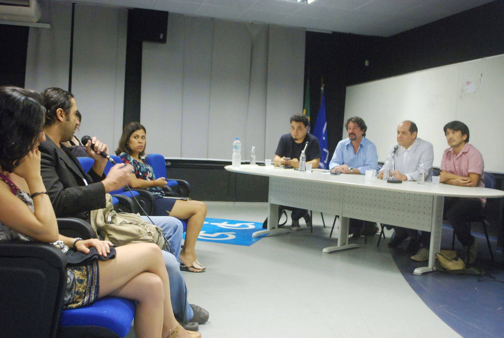 Debate reúne Eugênio Bucci, Leonardo Sakamoto e Eduardo Nunomura no último dia 20 na ECA.  