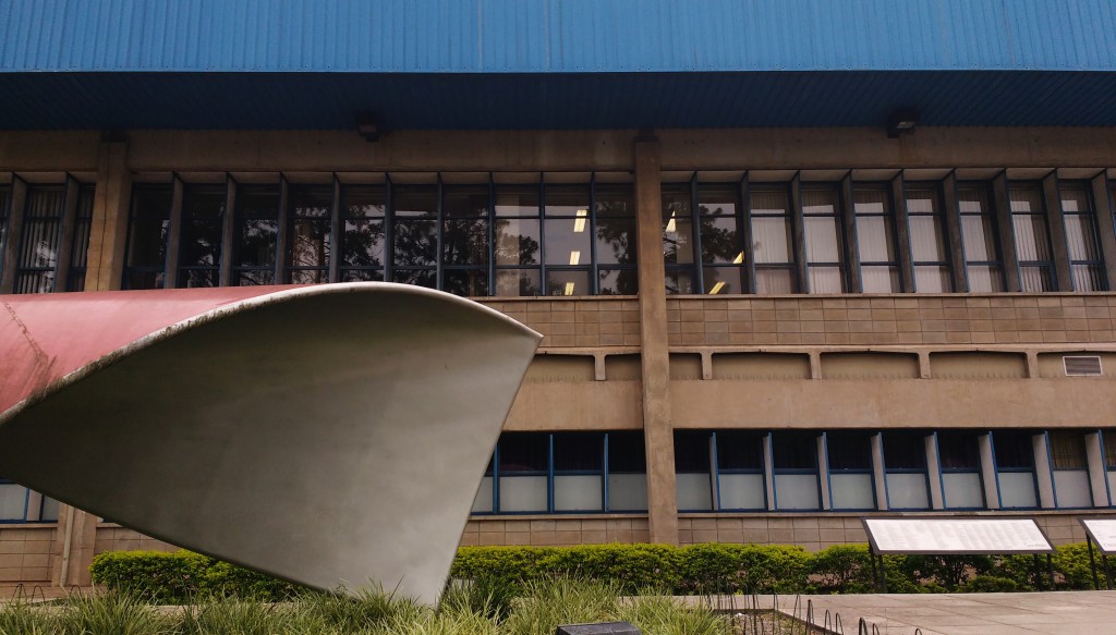 Em comemoração aos 60 anos da Faculdade de Economia, Administração e Contabilidade (FEA) da USP, foi inaugurada em 16 de agosto de 2008 a escultura “Sem Título” de Tomie Ohtake, instalada em frente ao prédio da Faculdade.