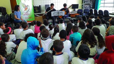 O Projeto Sabiá realiza diversas atividades com alunos da rede pública de ensino. Crédito: Projeto Sabiá/ Divulgação
